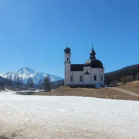 Alpartement Seefeld Lägenhet *